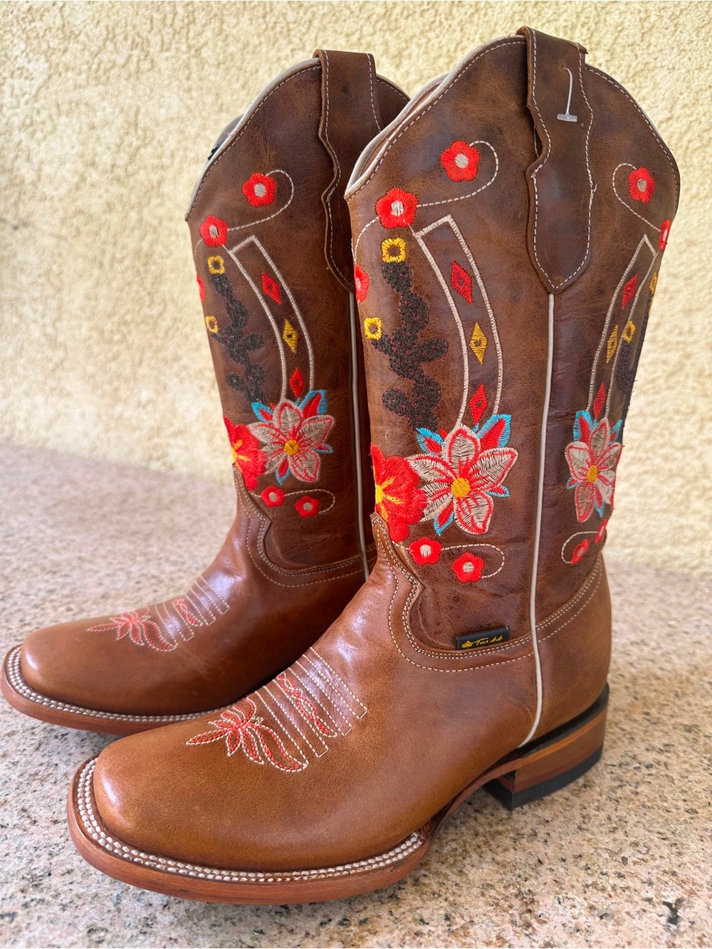 Brown Embroidered Floral Western Women’s boots. Genuine leather